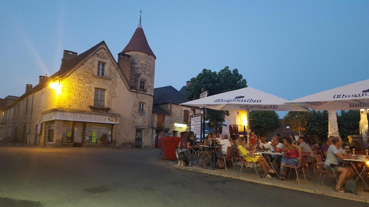 Au Soleil Couchant Saint-Julien-de-Lampon Exterior foto